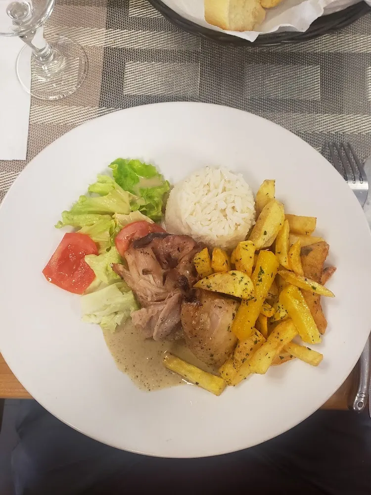 Poulet Riz Frites Du Jour